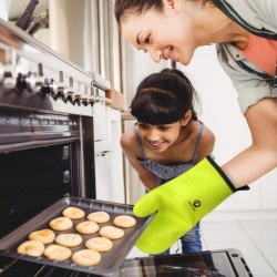 DACOSE  Silicone Oven Mitts,Non-Slip Kitchen Cooking Oven Mitts with Quilted Liner (Green)