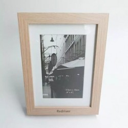 Redriver  Decor Picture Frames MDF Wooden Rustic Finished With High Definition Glass Vertically Photo Frame