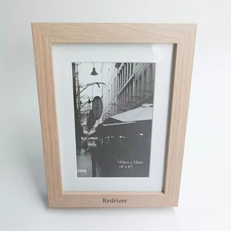 Redriver  Decor Picture Frames MDF Wooden Rustic Finished With High Definition Glass Vertically Photo Frame